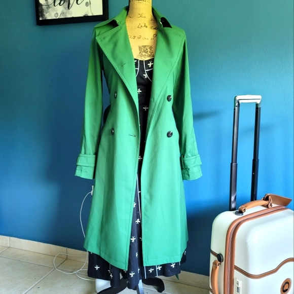 Ann Taylor Pleated Trench Coat 